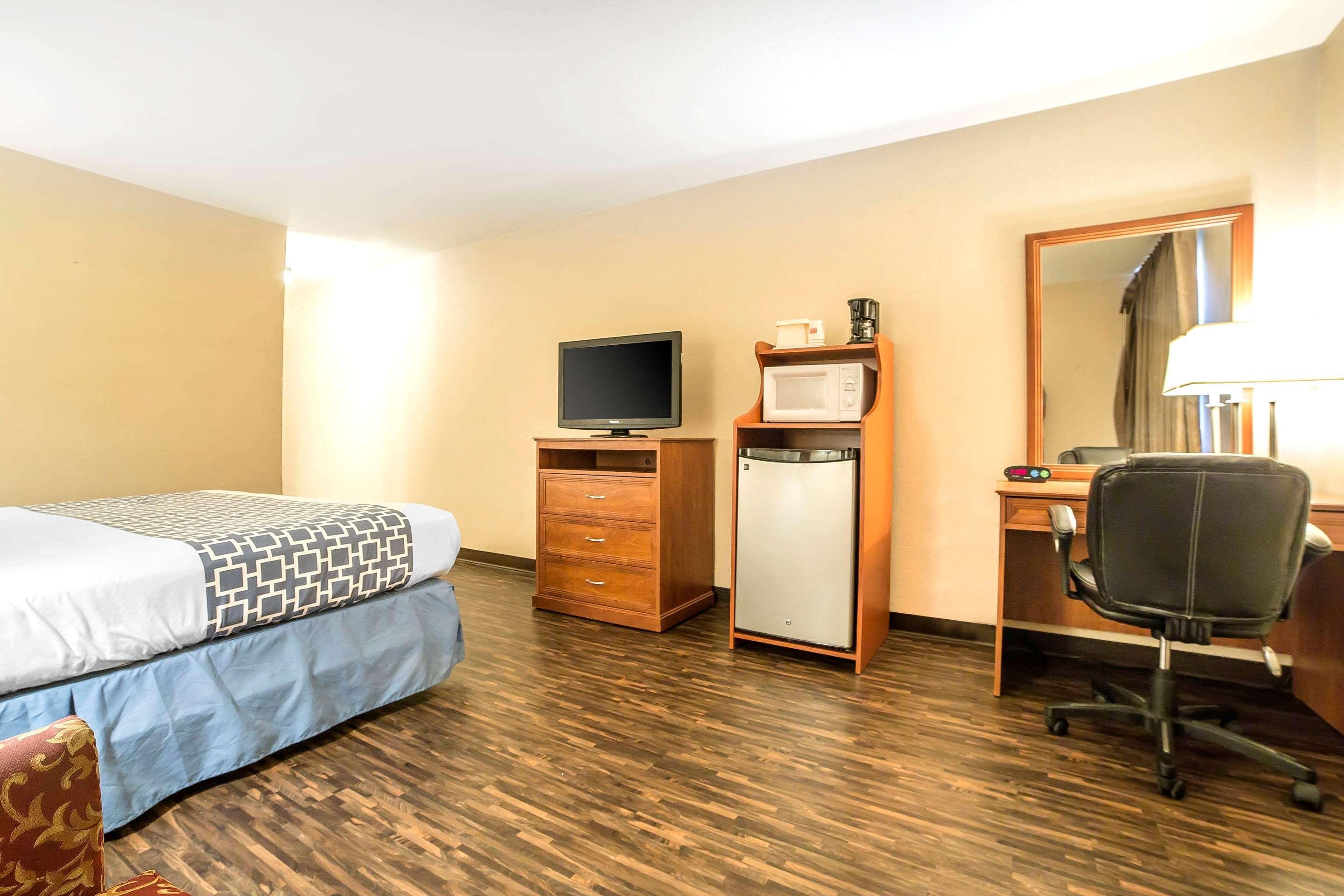 Econo Lodge Inn & Suites Sandy Εξωτερικό φωτογραφία